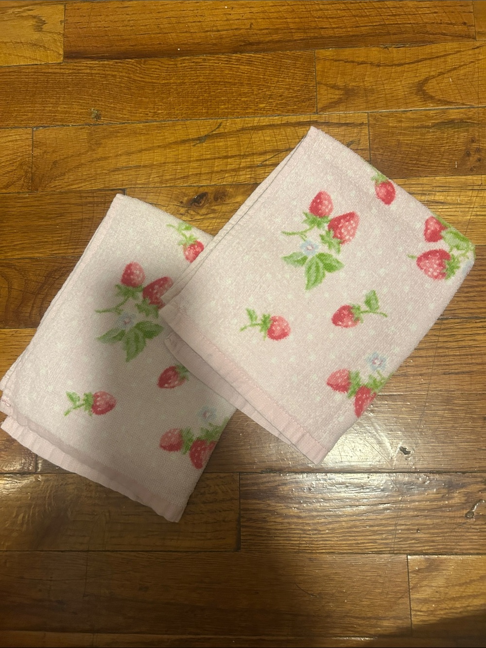 Pink Strawberry Print Cotton Towel Set